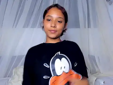  natzury  online show from March 6, 11:33 pm