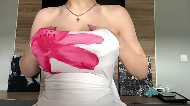 lisa montana online show from May 28, 8:12 am