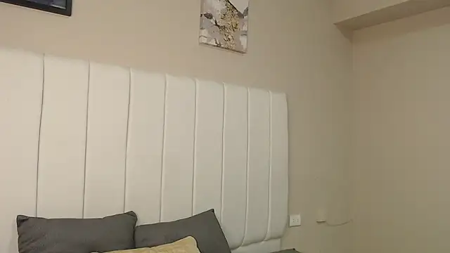 alicce will02 online show from February 5, 1:03 pm