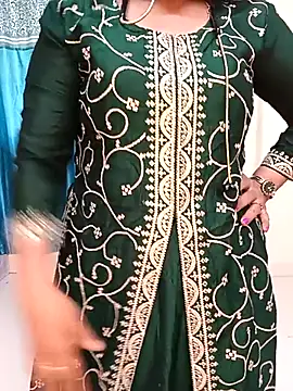 Deshi bhabhi143 online show from March 8, 6:28 am