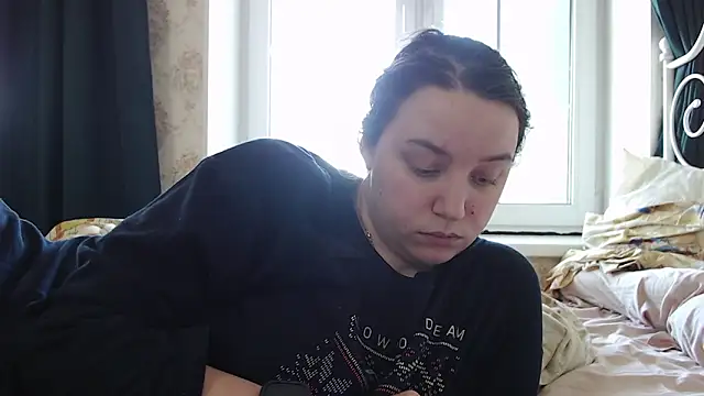 AmazingAllice online show from March 6, 1:28 pm