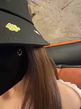 ZJbaby online show from April 15, 2:17 pm