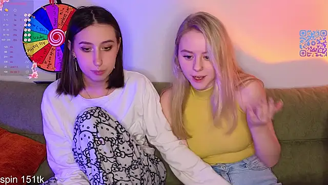 Mimipaws online show from March 10, 8:57 pm