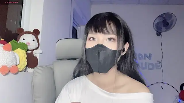 Tieu-May online show from July 5, 9:42 pm