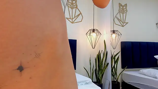 mayaevansmg online show from March 24, 12:32 pm