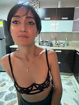 Denightjones online show from May 31, 4:07 am