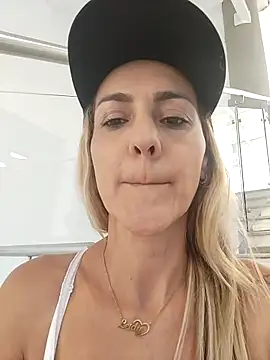 Monita Med online show from April 10, 2:56 pm