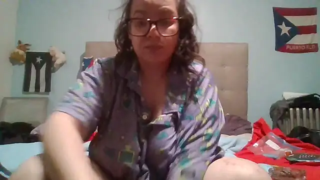 bellakay19 online show from June 1, 6:26 am
