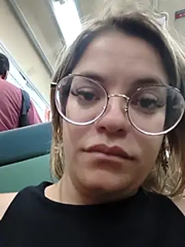 gisequeen online show from February 3, 11:51 pm