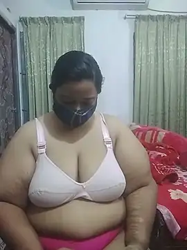 momo loves online show from March 14, 6:53 pm