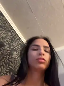 Evelin199 online show from April 24, 6:00 pm