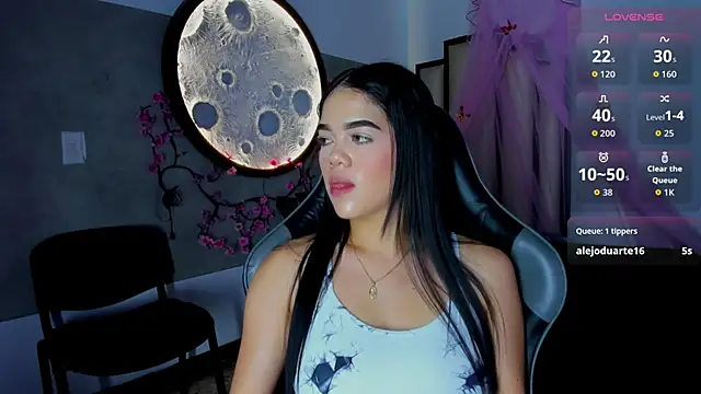 Luna  02 online show from March 7, 1:40 pm