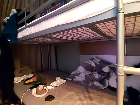 LissieDemons online show from February 12, 8:32 pm