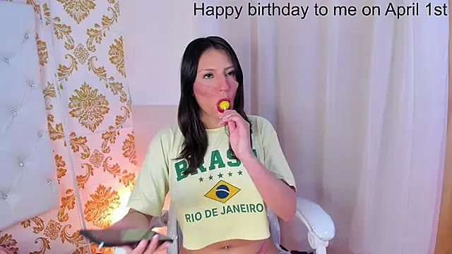 pinky  bunny online show from April 1, 2:01 am