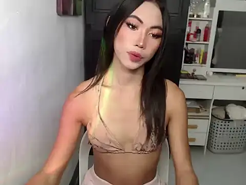 Massivecockfiona online show from April 30, 5:01 am