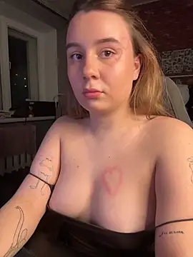 AnnaSeint online show from February 14, 6:54 pm