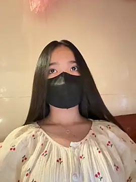 Gwen879 online show from March 10, 2:15 am