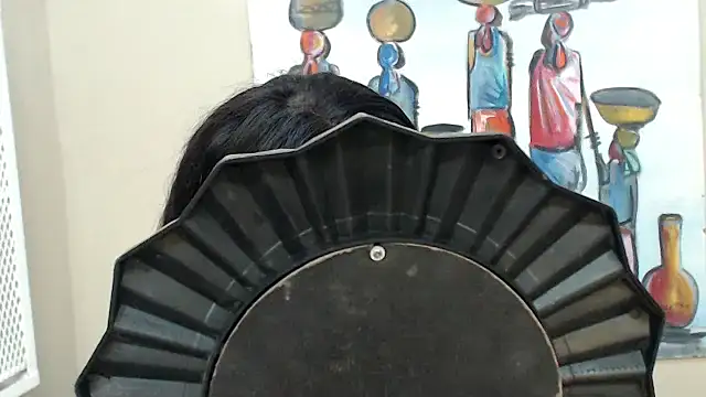 TallDivaNoir online show from March 13, 7:31 am