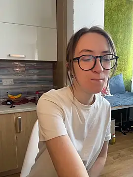 Persephone Kore online show from April 9, 12:21 pm