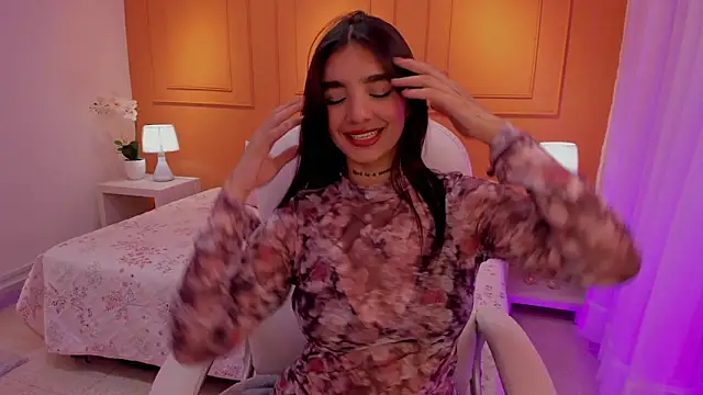 Abriil cutee online show from April 25, 4:37 pm