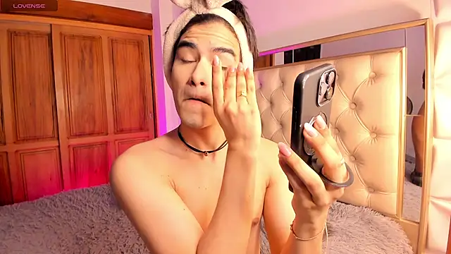 IamJuanJoc online show from June 26, 3:41 am