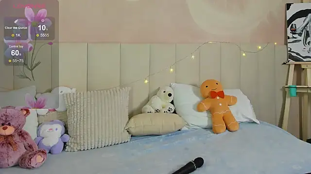 AdeleSilvy online show from July 18, 2:15 am