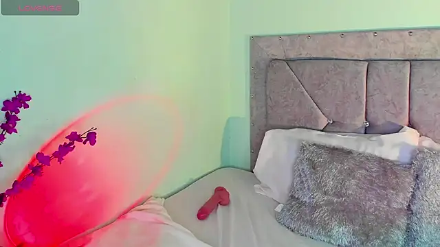 Britanny77 online show from April 14, 10:21 pm