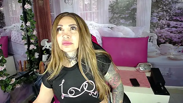Layla-Wattson online show from February 20, 10:54 pm