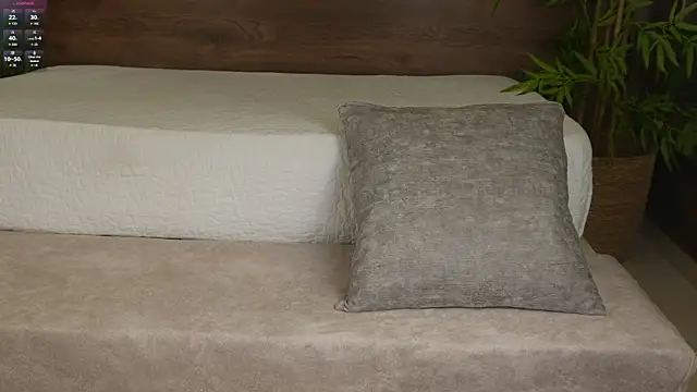 Bonny Watson online show from April 15, 11:44 am