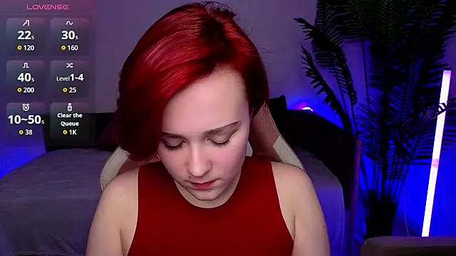 Ellie Heavenly online show from April 13, 8:48 am