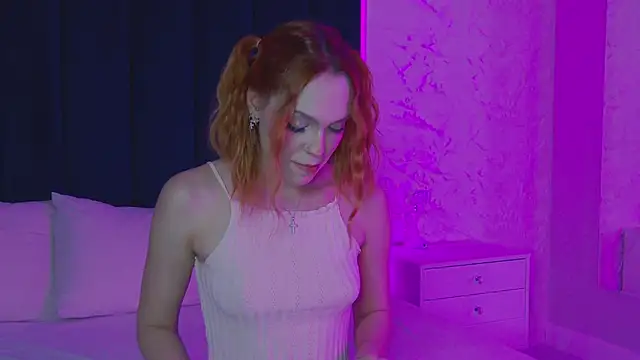 AvaLarson online show from March 27, 12:50 pm