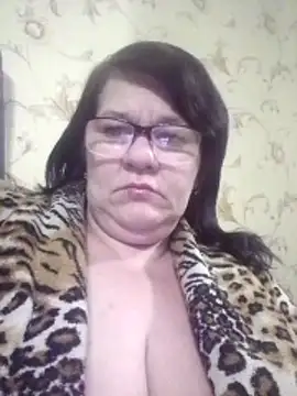 NysiOlsen online show from March 10, 6:34 pm