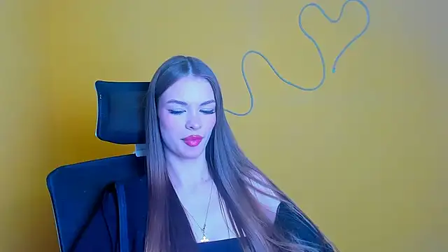 Lina Loveuu online show from April 3, 2:04 pm