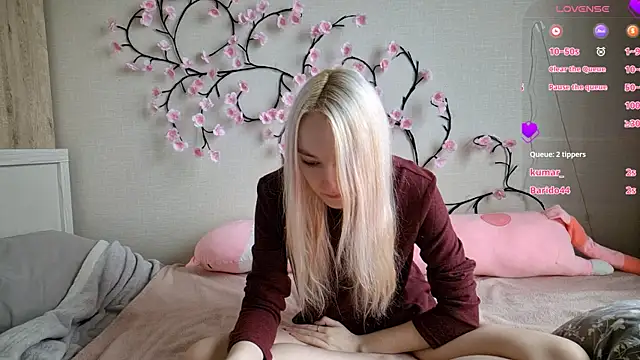 MisaMew online show from March 26, 9:11 am