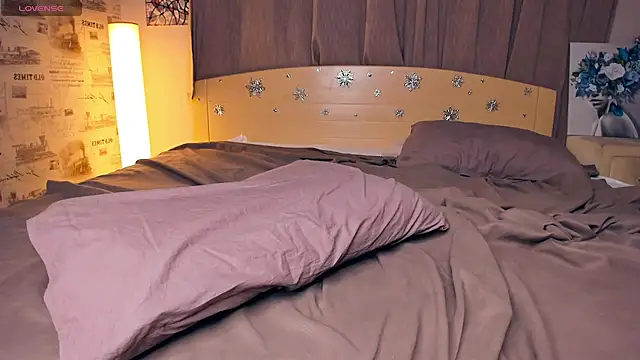 OwlLynn online show from January 19, 2:02 pm