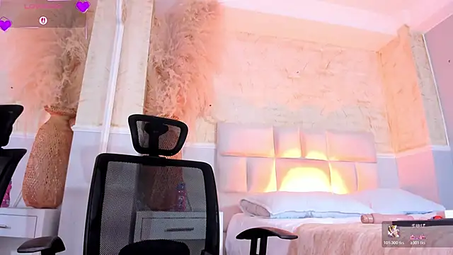 AnaiaClarck online show from April 14, 8:14 am