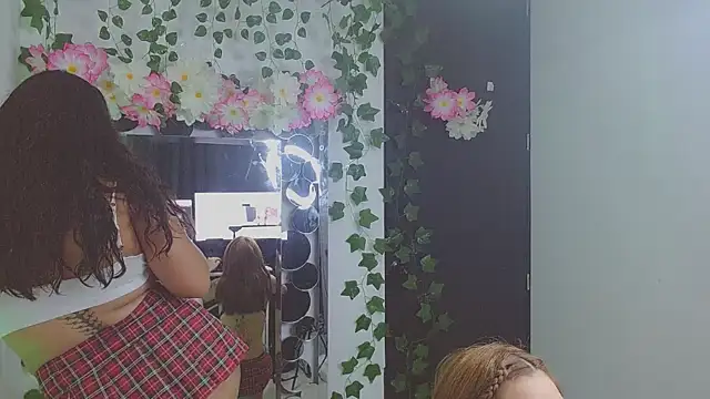 Im May  online show from March 12, 9:06 pm