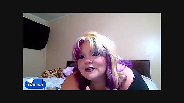 danikaFendyr online show from July 20, 5:10 am