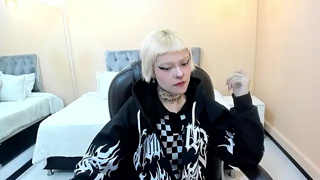 Bela Craxkerr online show from March 31, 1:00 pm