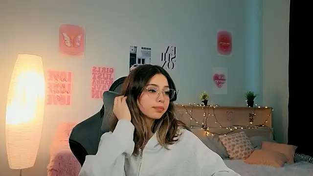 dinnerwithflowers online show from March 13, 1:01 pm