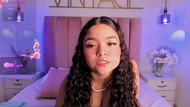 Lilithlain online show from March 13, 8:43 pm