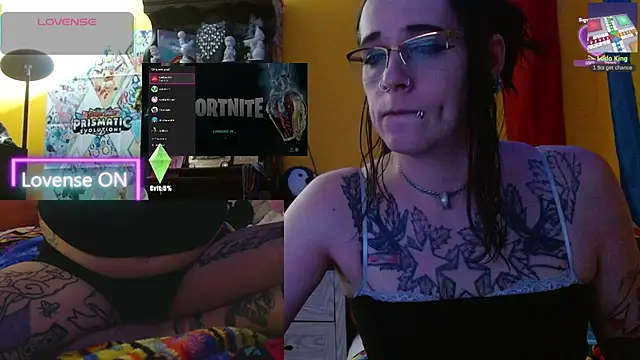 KylaRaven online show from June 5, 3:32 am