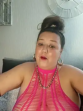 Nova-iswiserx online show from April 2, 7:55 pm