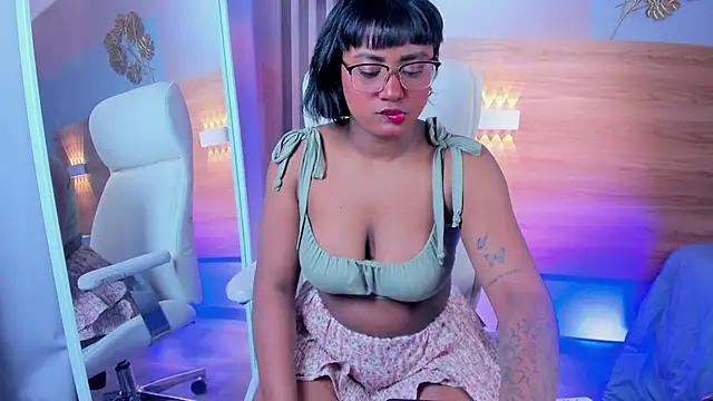 domiiniquex online show from March 21, 1:27 pm