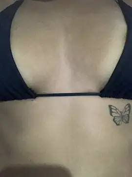 raveninha05 online show from April 26, 10:29 pm