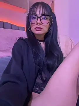  Lucycherry online show from February 3, 4:43 am