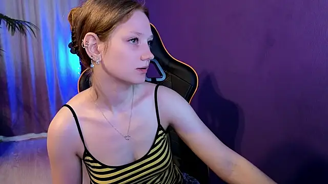 Your lilith  online show from May 18, 5:46 am