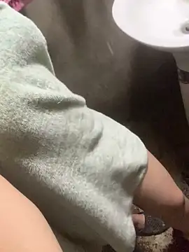 patry33 online show from April 23, 12:23 pm