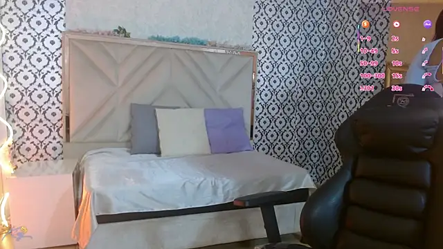 Laulin tay online show from April 22, 3:25 am