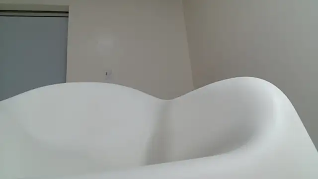 kendal1  online show from March 11, 2:09 pm